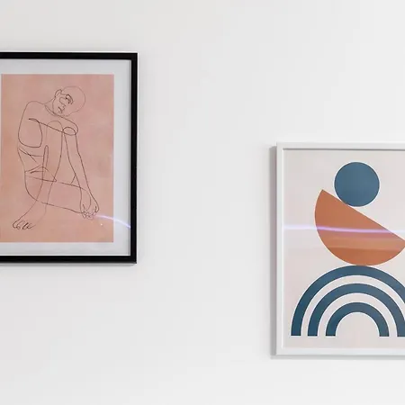 New Stylish 1-bedroom Flat In Business District Lejlighed