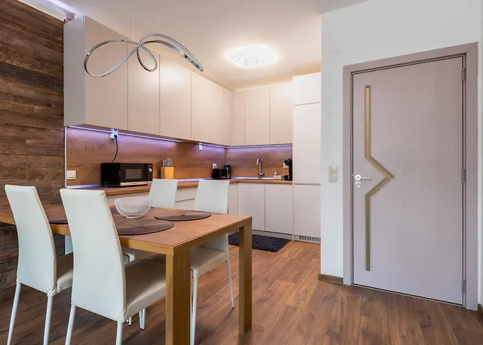 아파트 New Stylish 1-bedroom Flat In Business District *